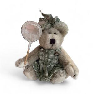 Boyd’s Bear Plaid Green with butterfly Net